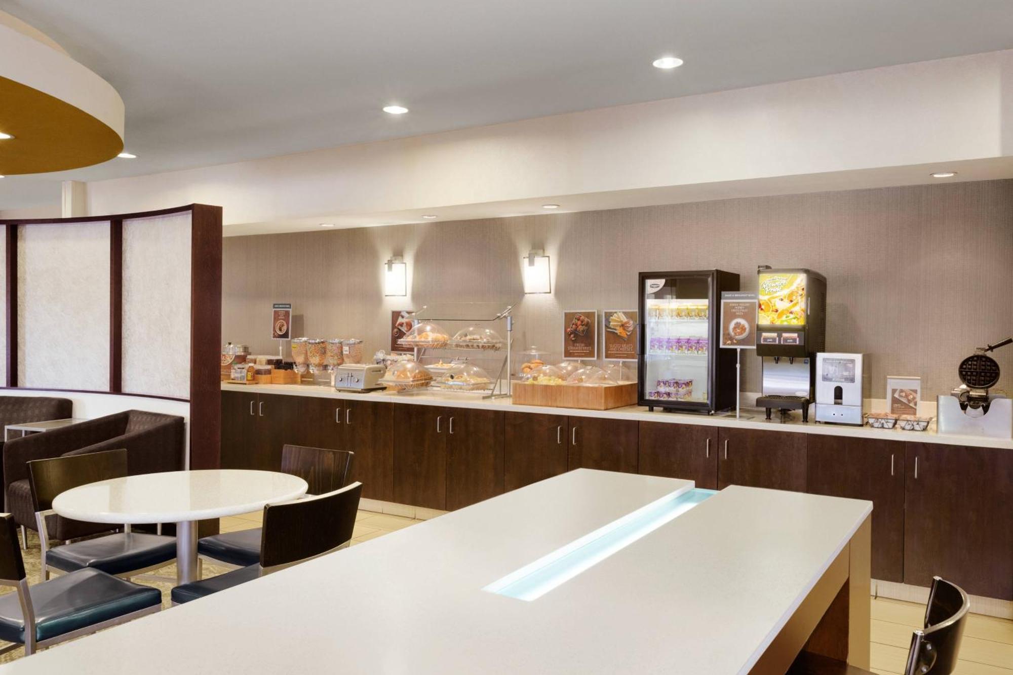 Springhill Suites Phoenix North Экстерьер фото
