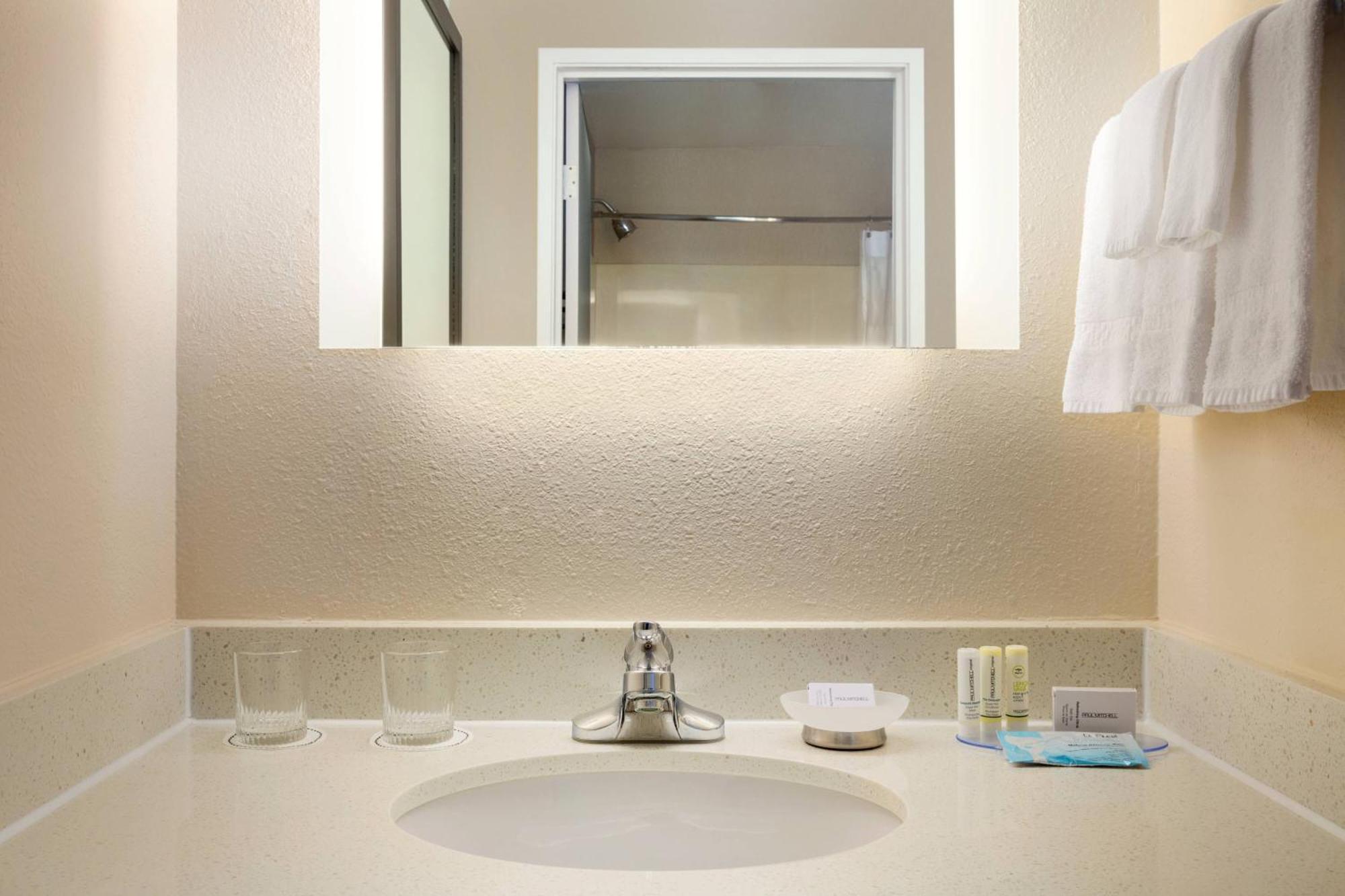 Springhill Suites Phoenix North Экстерьер фото